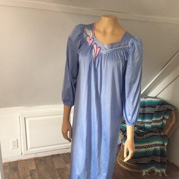 Vintage Vanity Fair Nightgown, Small, Women's Nightgown, Vintage Nightgown, Sustainable, Full-Length Nightgown, Vintage Sleepwear, Comfy