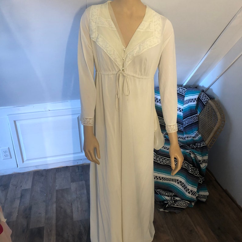 Vintage Shadowline Nightgown & Robe Set Large/ Tall, Pale Yellow, Nylon