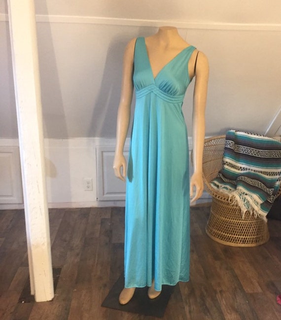 Vintage Vanity Fair 32 Nightgown, Blue, Vintage Ni