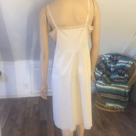 Vintage Montgomery Ward Size 36, Beige Slip, Vint… - image 5