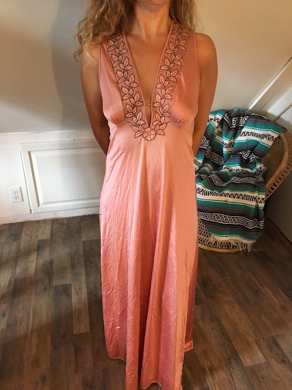 Vintage Vanity Fair Nightgown Size 32, Women's Nig