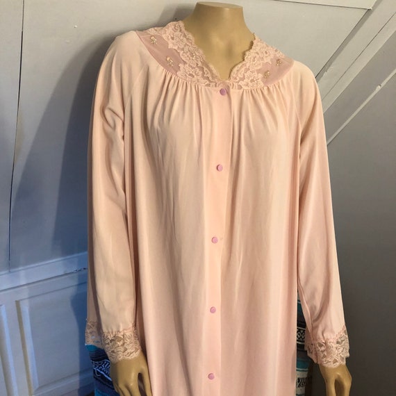 Vintage ShadowLine Housecoat, Medium, Pink, Nylon… - image 2