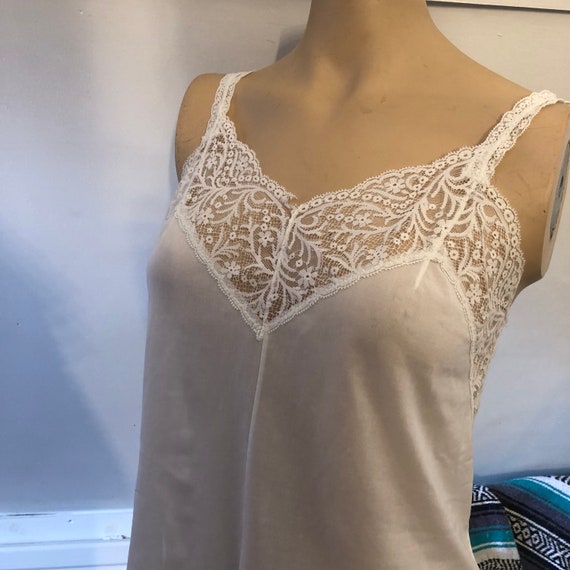 Vintage Olga Size 32 Camisole, White, Nylon, USA,… - image 2