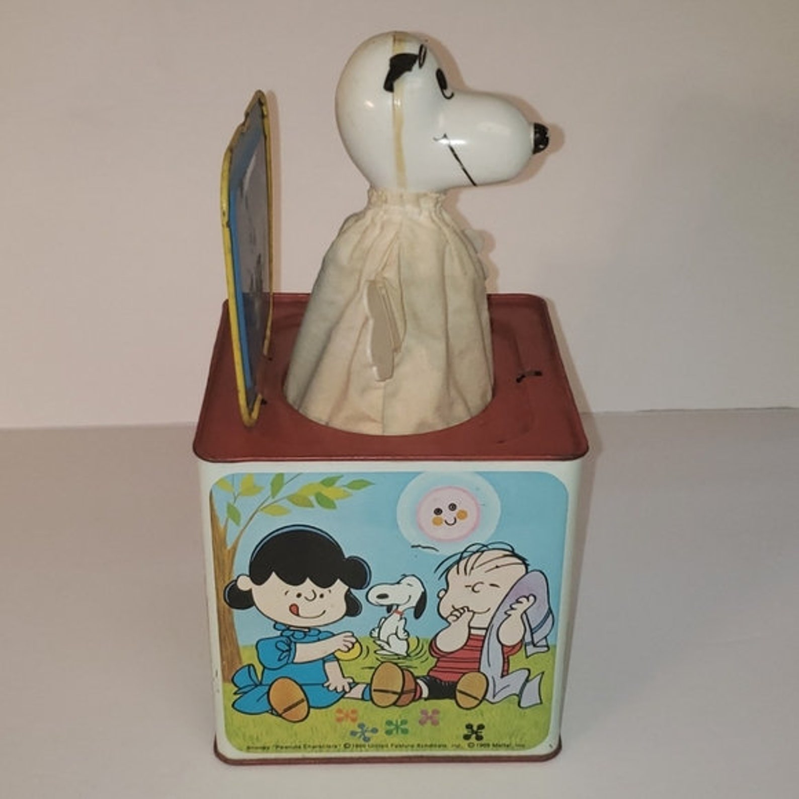 Snoopy Music Box peanuts character Etsy