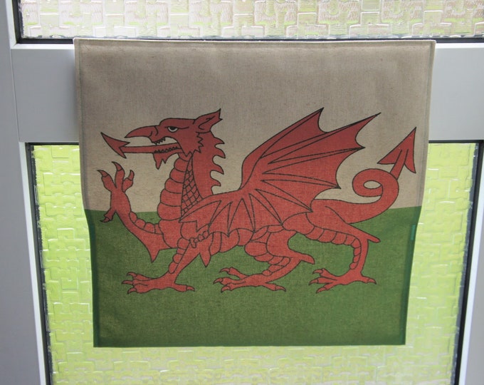 Welsh Flag, letterbox, door, bag, letter, catcher, draught excluder, mail slot, cover, post, pet protector, home help, cage alternative
