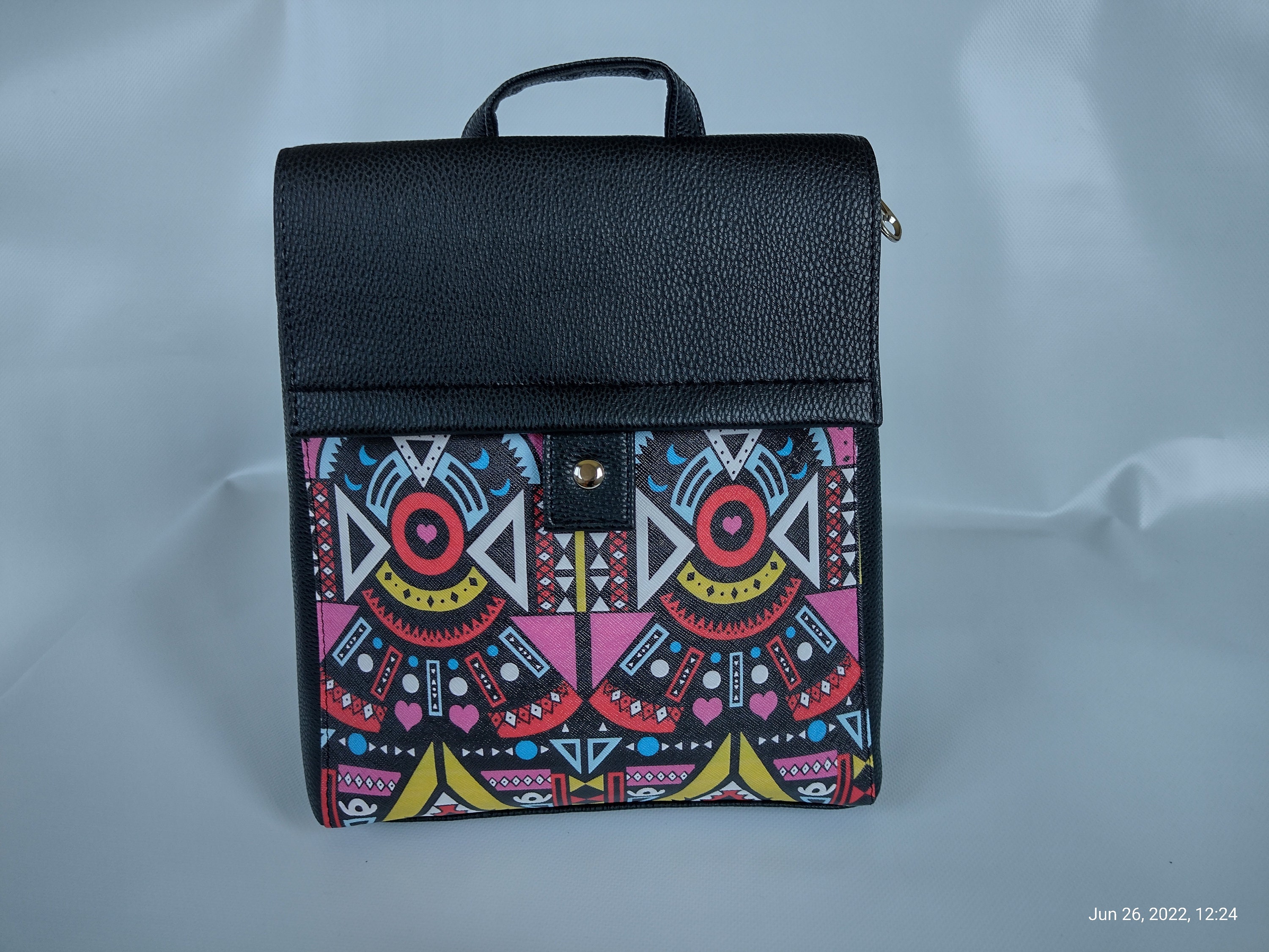 Zaino trasformabile da donna con grafica