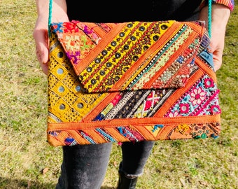 Vintage Banjara Clutch: Bestickte Patchwork Boho Handtasche