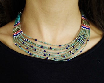 collier népalais élégant, collier de perles de graines de pierres précieuses, collier boho, fabriqué à la main au Népal, collier ethnique, bijoux ethniques, 8 brins