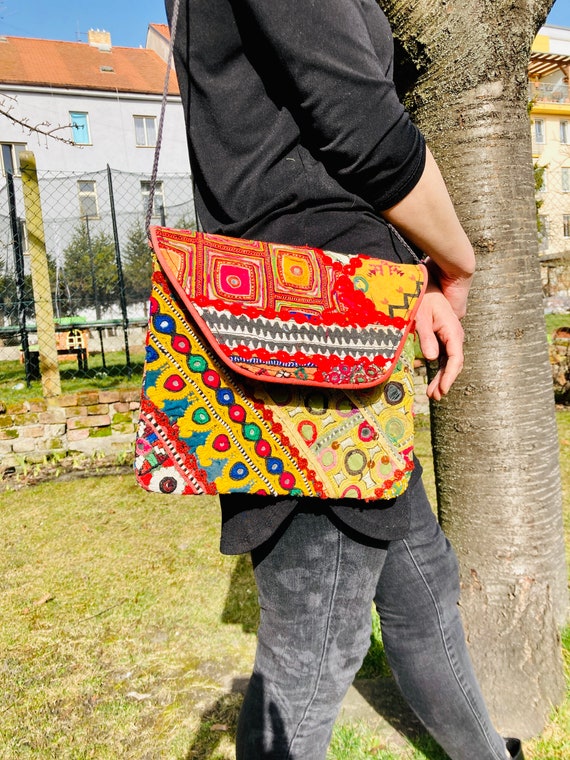 Beautiful vintage tribal banjara gypsy purse, ban… - image 4