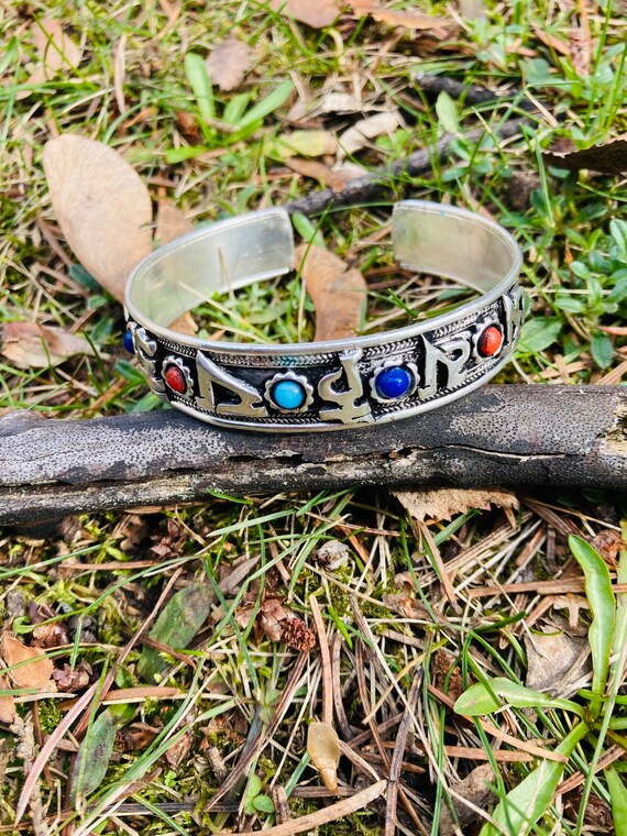 Buddhist healing hotsell bracelet