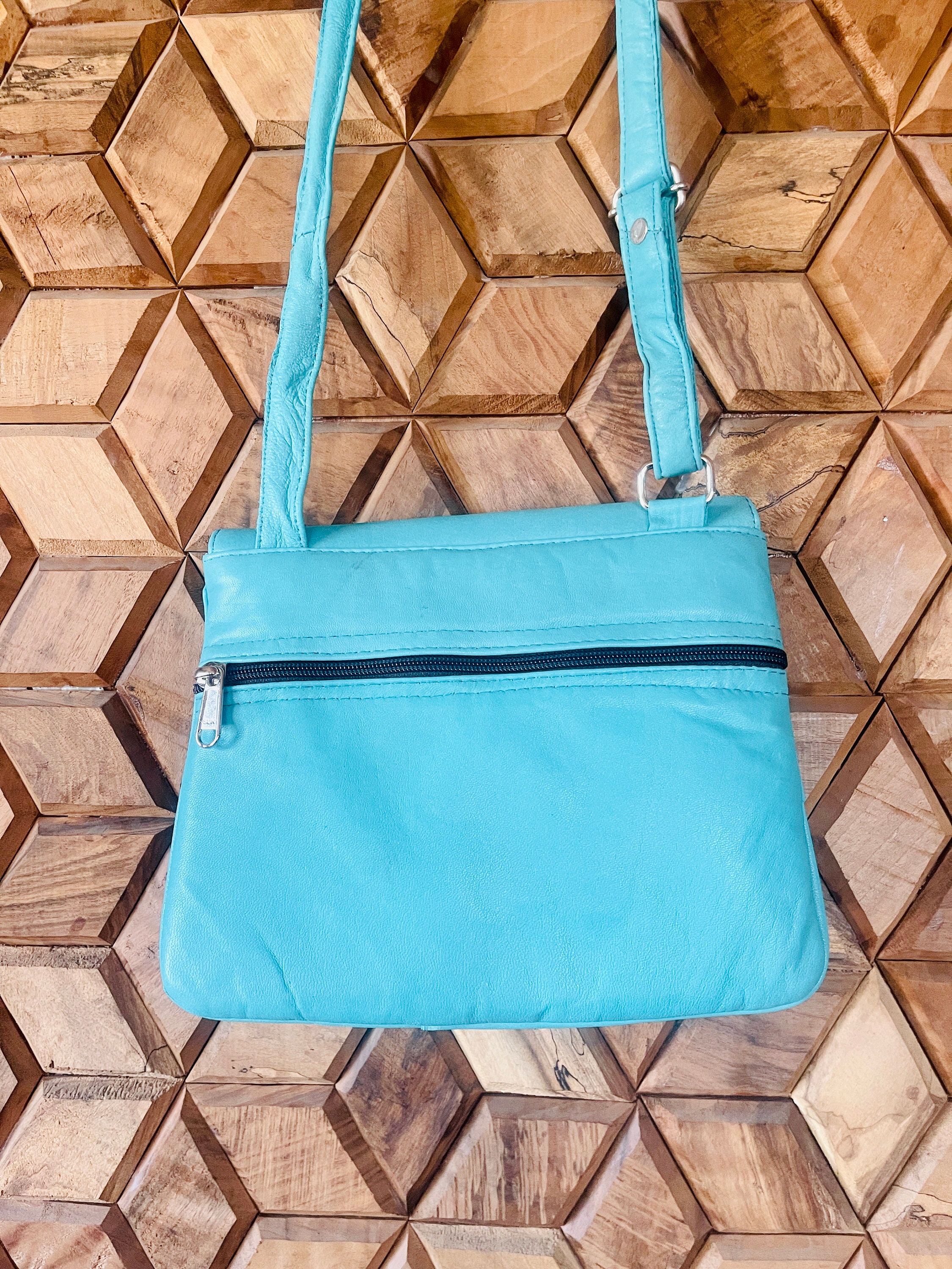 バッグ THREE DOTS TURQUOISE/20th SHOULDER STRAP Turquoise Small Dot Tiles Leather Shoulder Bag for Women
