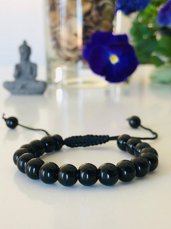 200gm Black Crystal Stone Beads Bracelets Oval Shape at Rs 150/piece in  Delhi
