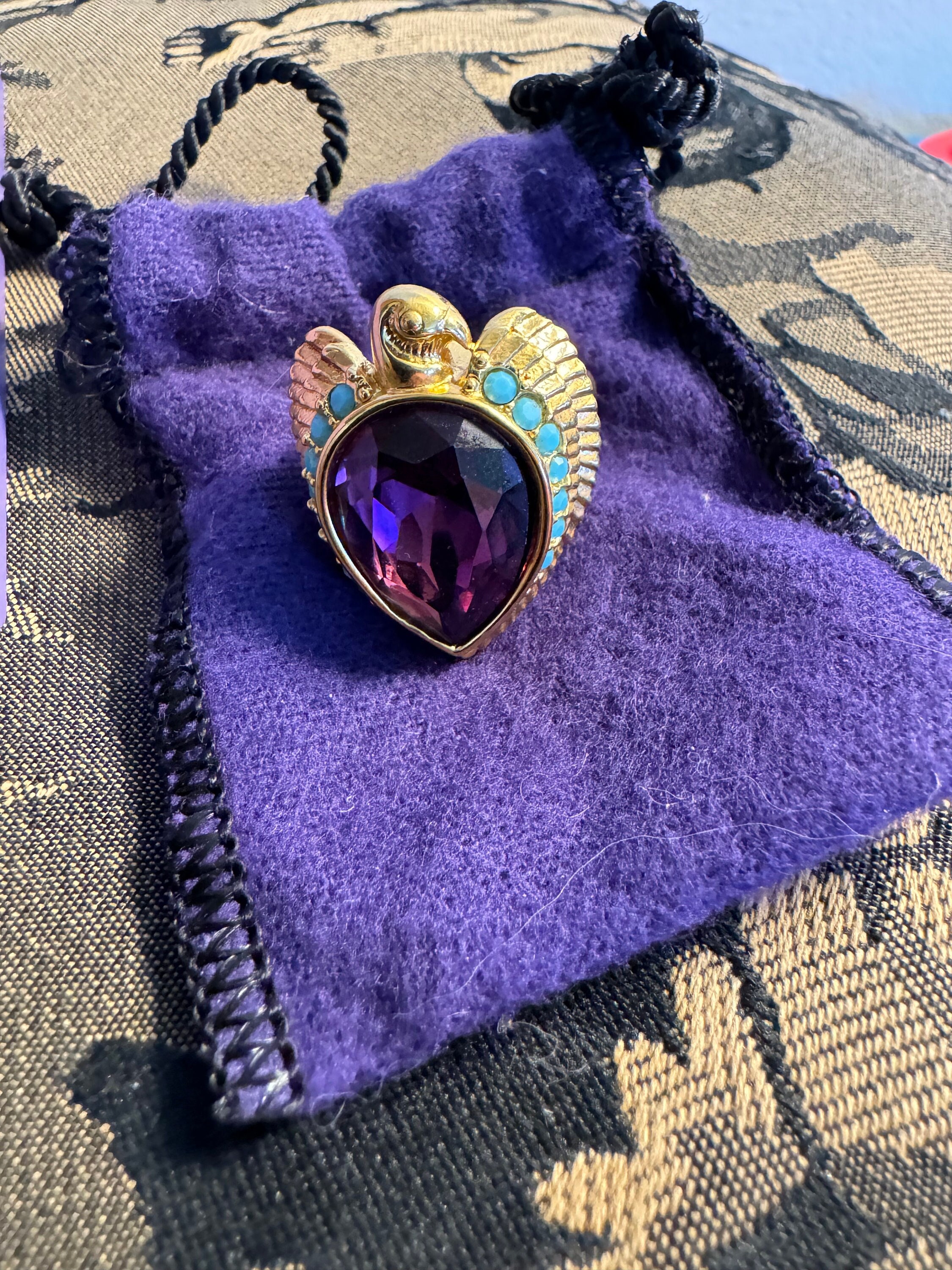 Pendant Elizabeth Taylor Avon Jewelry Value Vintage Elizabeth