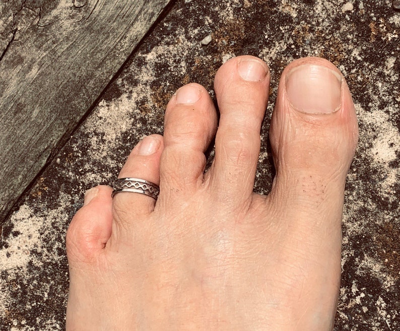 Sterling Silver .925 Mens 2mm Geometric Fitted Toe Ring sizes Etsy