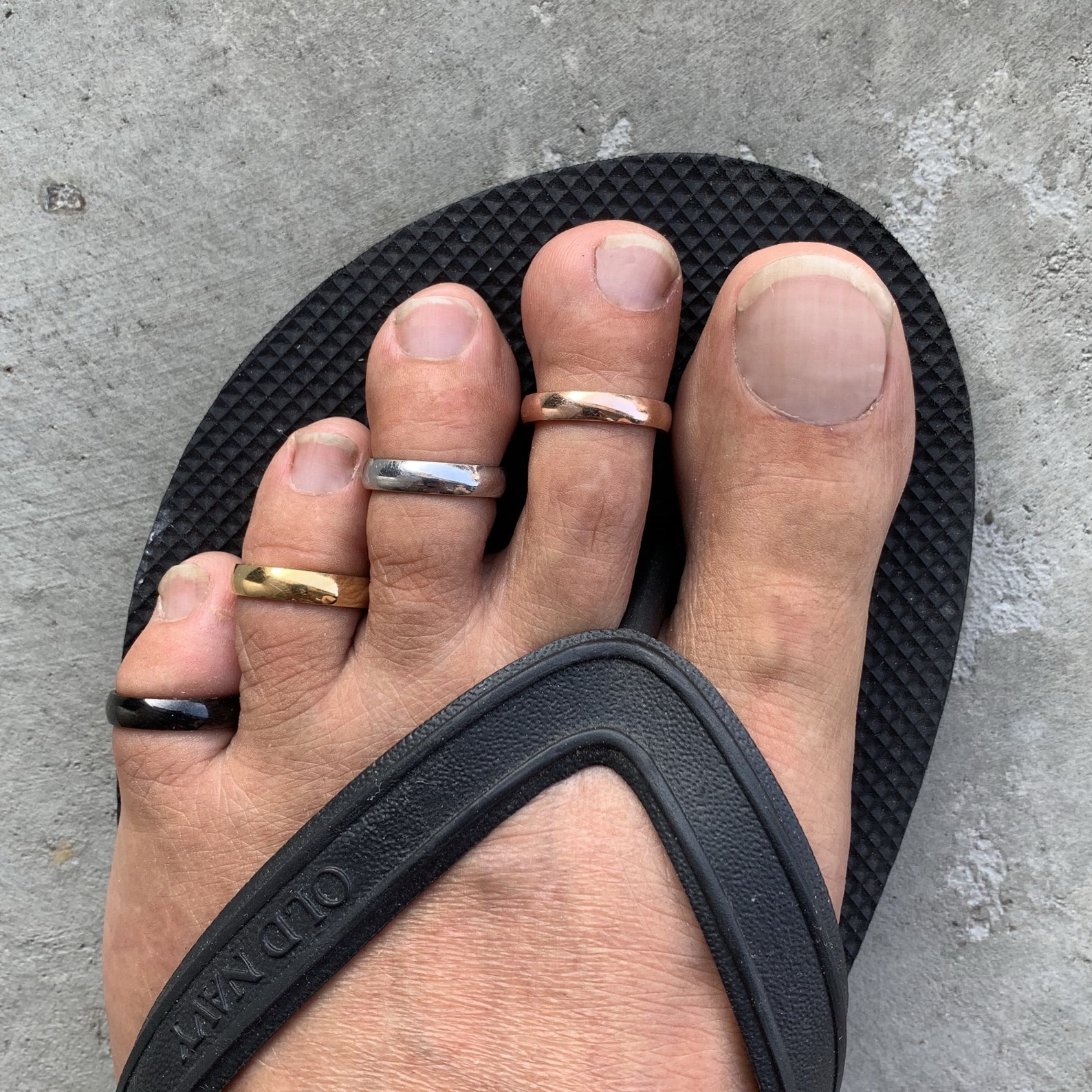 Stainless Steel MensWomens 4mm Fitted Toe Ring Midi Etsy