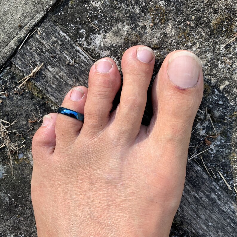Stainless Steel Menswomens 4mm Fitted BLUE Toe Ring thumb Etsy