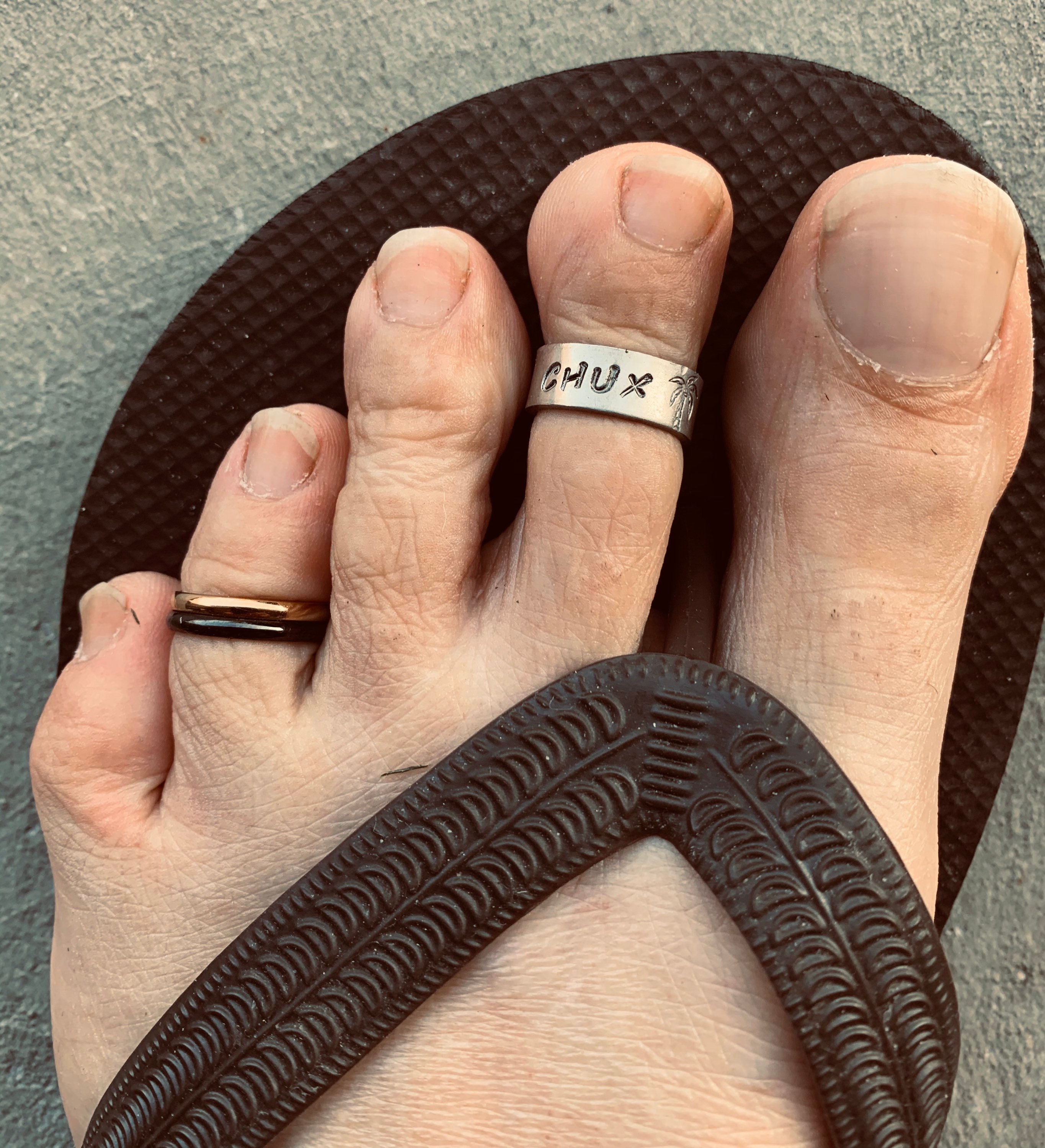 Stainless Steel Mens BLACK & GOLD 2mm Fitted Toe Ring Etsy