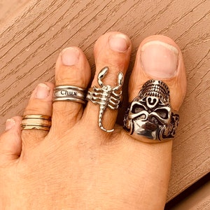 BIG Toe Ring | Skull | Stainless Steel | Unique| Gothic | Cool