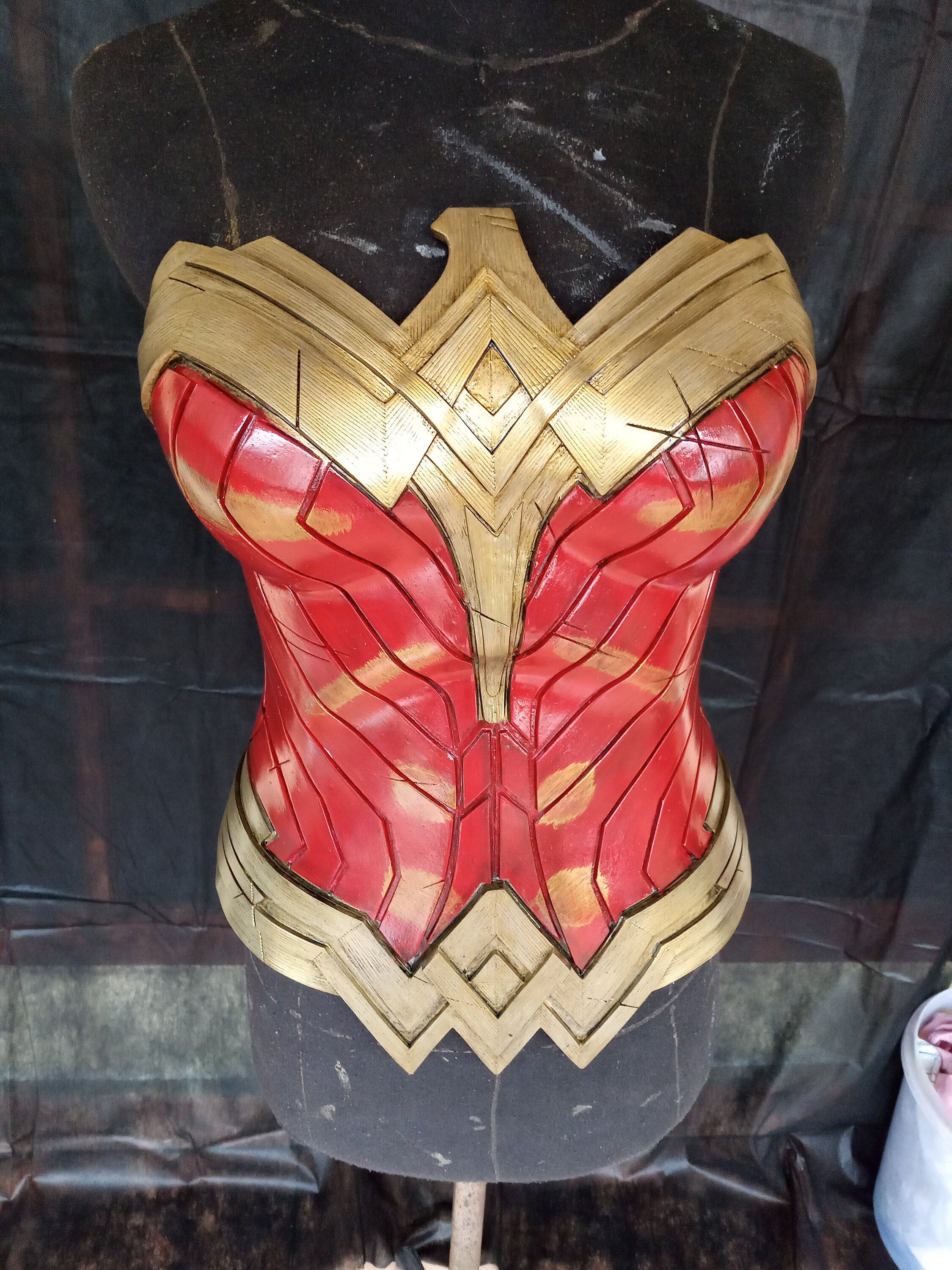 Wonder Woman Cosplay Costume Made From EVA and Leather