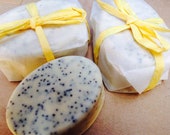 Goat 39 s milk soap with organic poppy seeds and lemon balm essential oil