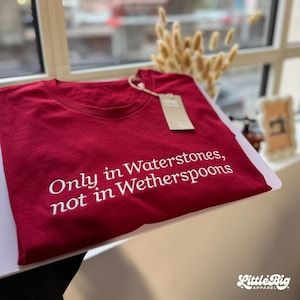 Broderad t-shirt med personlig text och slogan, personlig fras, rolig gåva