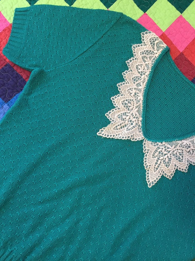 90\u2019s Lace Collar Knit Top ML