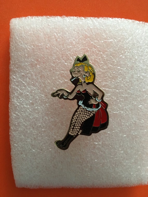 Lapel Pin character from Lucky Luke Saloon dancer… - image 10