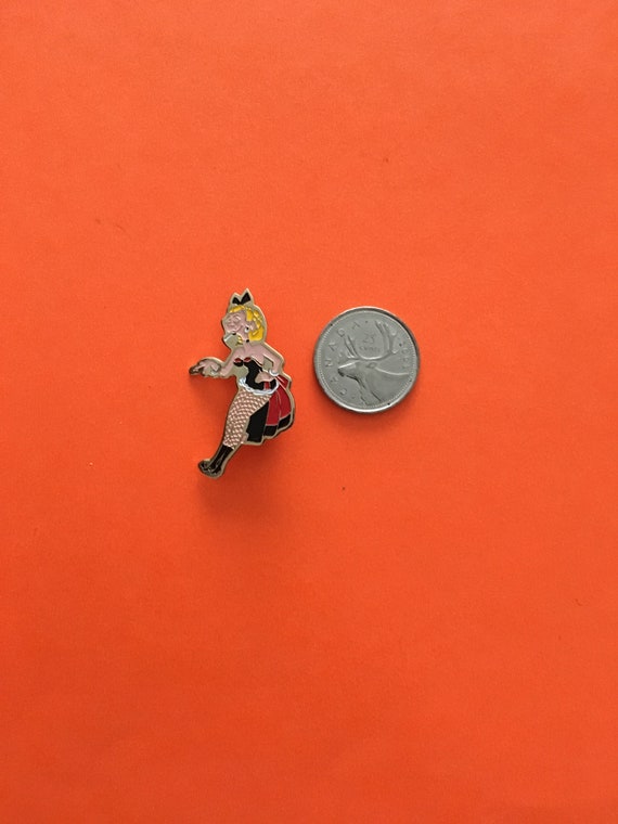 Lapel Pin character from Lucky Luke Saloon dancer… - image 1