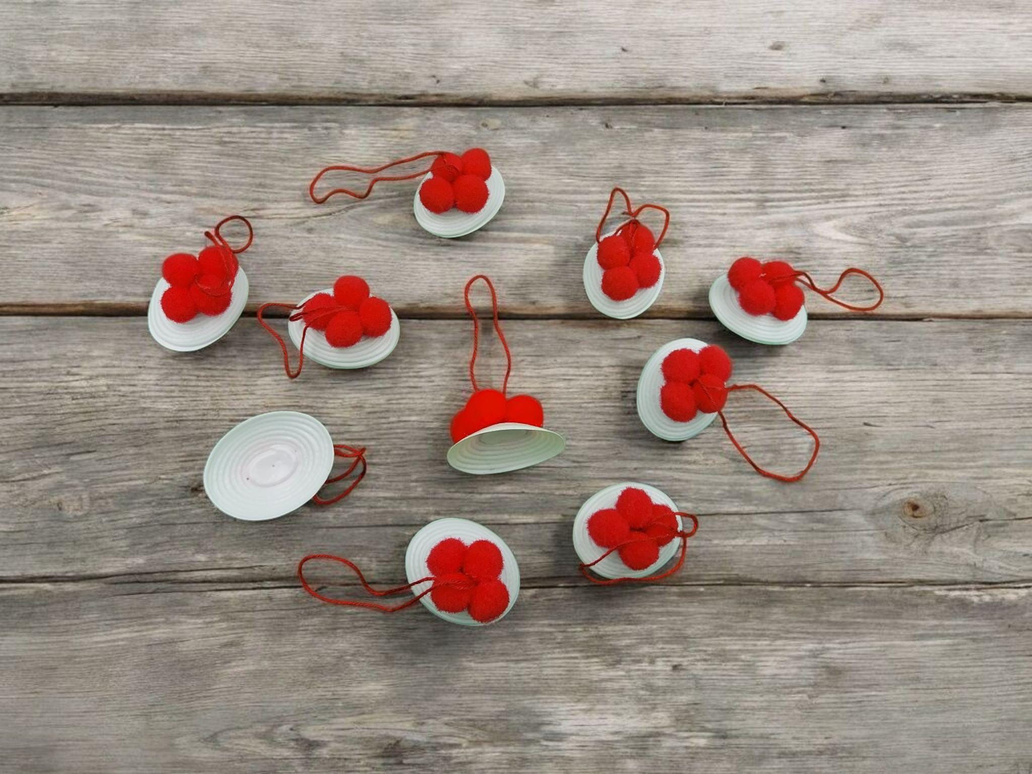 Mini Black Forest hats 20 pieces 4 x 3 cm