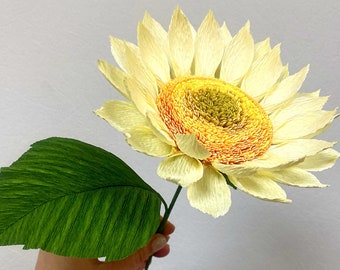 Girasole di carta crespa gialla, girasoli bouquet di carta brillante, composizione di fiori artificiali, regalo di anniversario per lei, fiori di campo fatti a mano