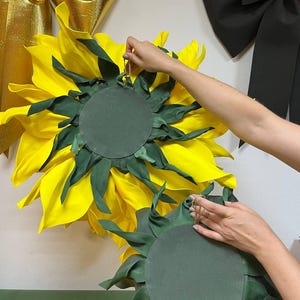 Parede de Girassol de Espuma Grande, Decoração de Casa de Fazenda, Aniversário de Girassol, Flores Artificiais, Flores Grandes, Decoração de Outono, Presentes de Girassol, Decoração de Girassol imagem 10
