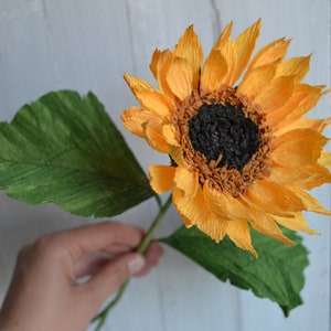 Paper Sunflowers, Yellow Paper Bouquet, Bridal Paper Bouquet, Wedding Venue Decor, Yellow Sunflowers,  Crepe Paper Flowers,Event Decorations