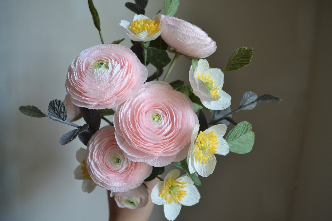 How to Make Crepe Paper Ranunculus - Crafting in the Rain