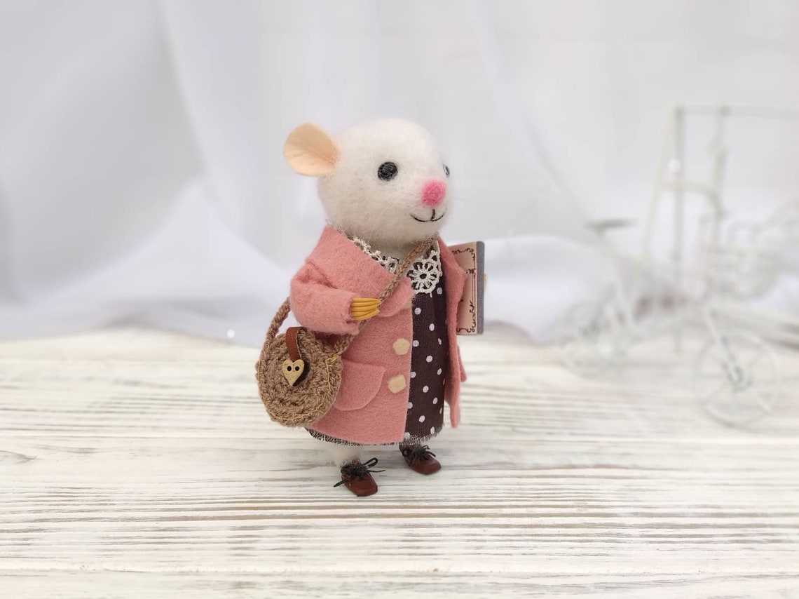 Big Felt Grey Mouse - with Garland in Dress main image 0