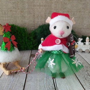 Christmas mouse needle felted. Christmas decor