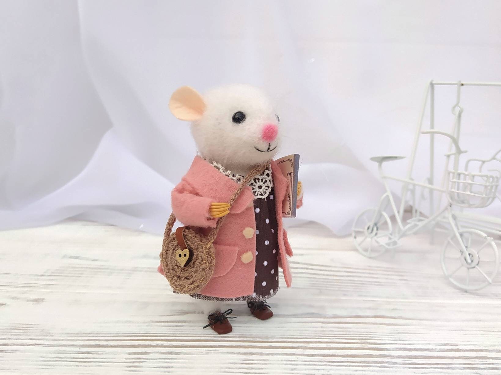 Big Felt Grey Mouse - with Garland in Dress main image 1