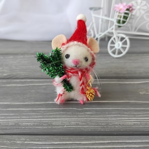 Needle felted miniature mouse, Christmas mouse