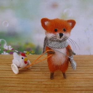 Felt red fox, forest fox figurine, felt miniature animal, felt fox needle