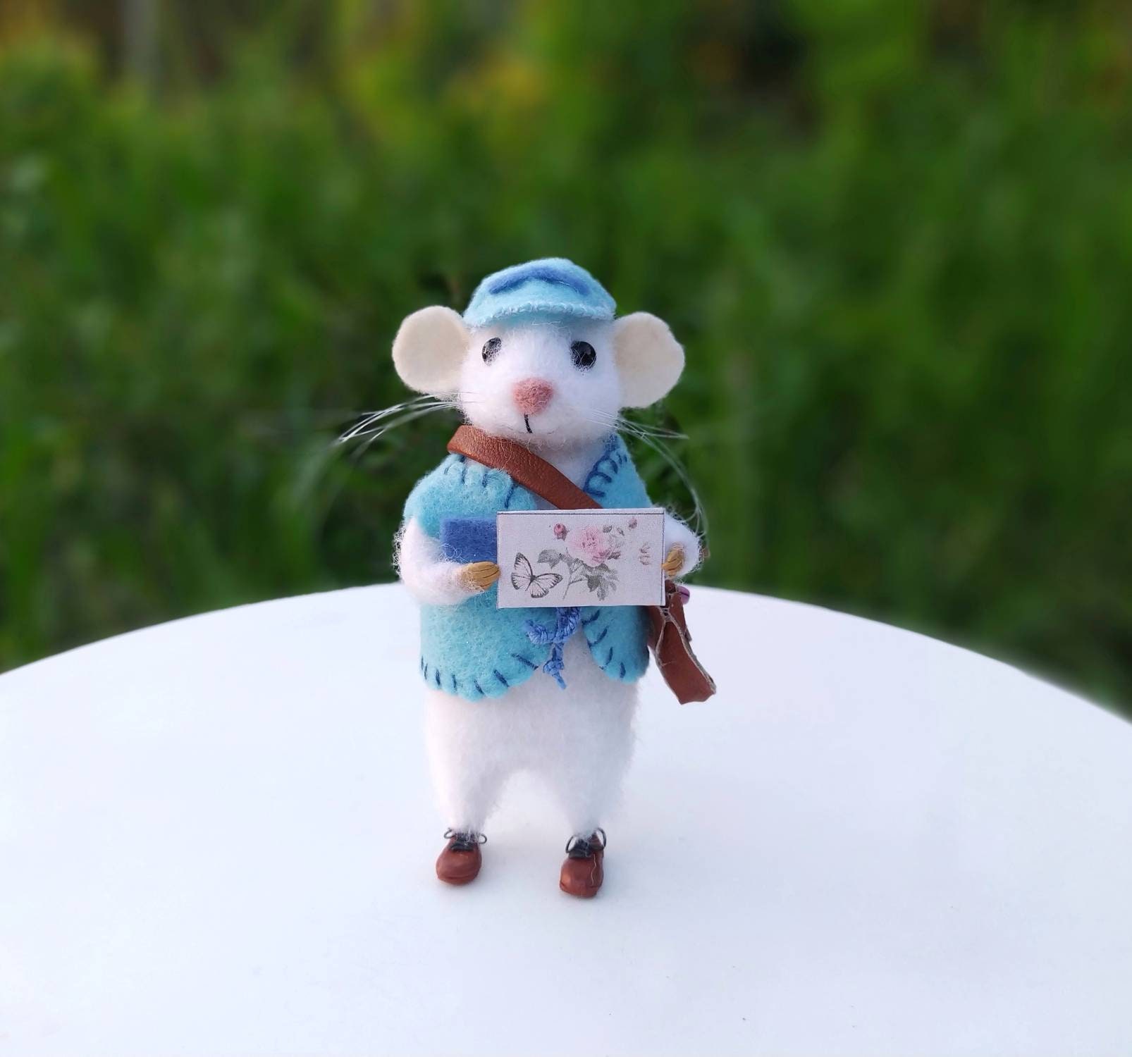 Needle Felted Mouse: Postman With Letter, Removable Clothes - Etsy