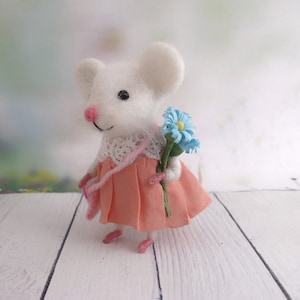 Cute white mouse. Needle felted miniature animal