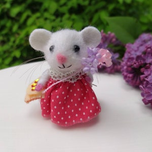 Felt mouse, moyse figurine, needle felted animal