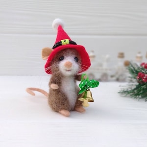 Felted Christmas mouse with natural wool needles