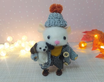 Felted wool mouse with dog