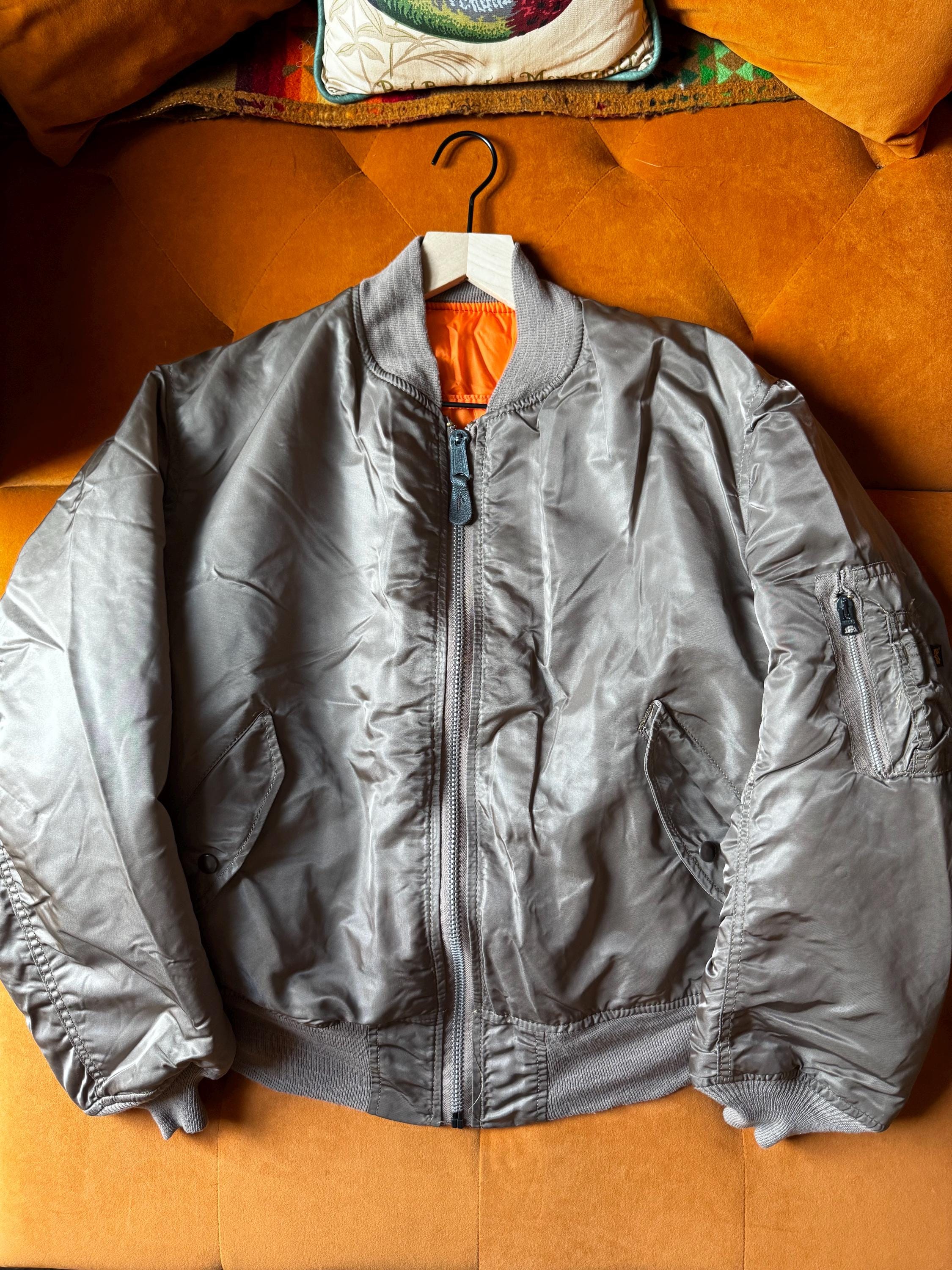 ジャケット・アウター unkown 80s ma-1 bomber jacket silver Bomber Jacket MA1 Flight Pilot US Air Force Padded Short