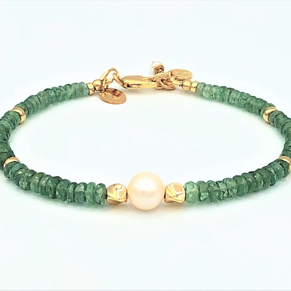 Mint Green Kyanite and Pearl Bracelet in Gold Aries Taurus Libra Gemini Gift for Her June Birthstone 30th Anniversary RARE