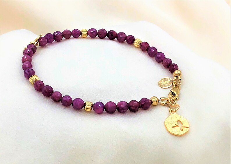 Ruby Bird Bracelet in Gold July Birthstone 40th Anniversary gift for her Zodiak Bracelet Base Chakra Heart Chakra