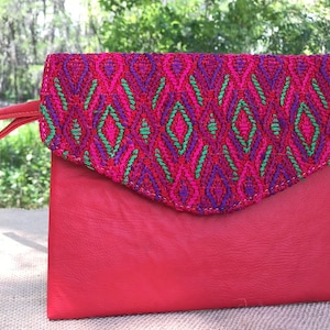 Wristlet |Clutch|Handbag|Huipil |Artisan |Guatemalan|Summer|Fashion-