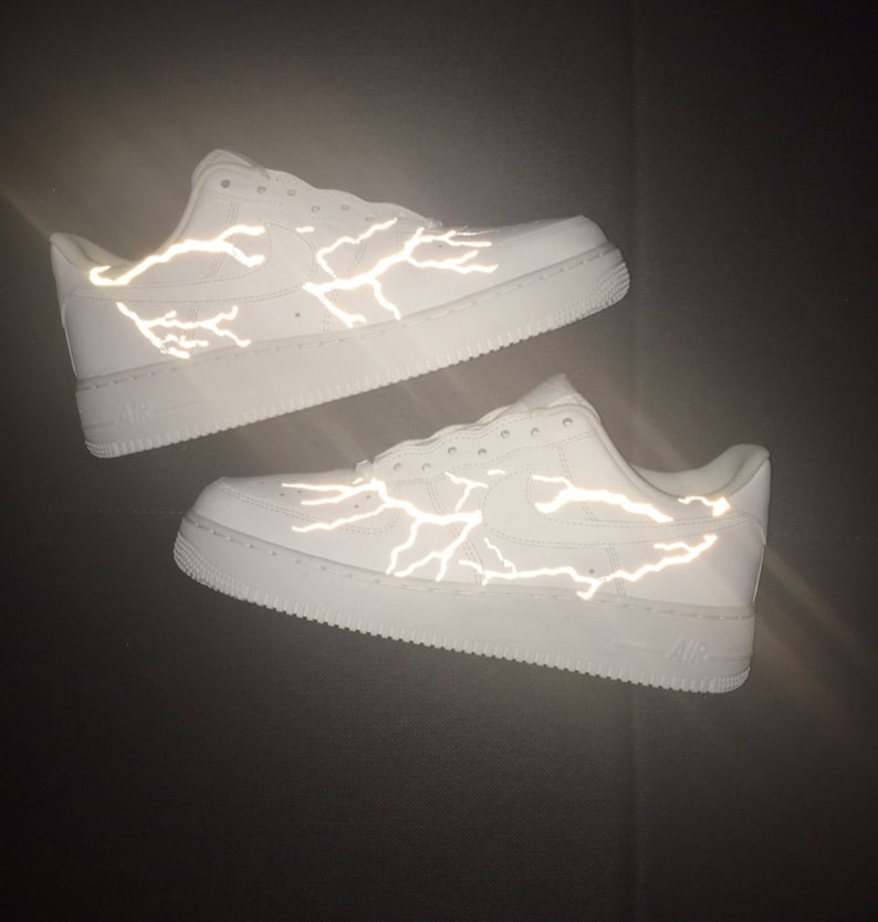 reflective lightning nike air force 1