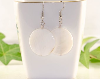 Natural seashell earrings, White mother of pearl earrings, Large sea shell nautical earrings, Cool beachy earrings, Ocean beach wedding gift