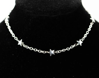 Hematite Star choker necklace, Simple dainty chain choker, Silver star beaded choker, Modern Minimal Celestial necklace, Cool Christmas gift